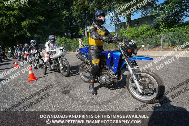 cadwell park;cadwell park photographs;cadwell trackday photographs;enduro digital images;event digital images;eventdigitalimages;peter wileman photography;racing digital images;trackday digital images;trackday photos